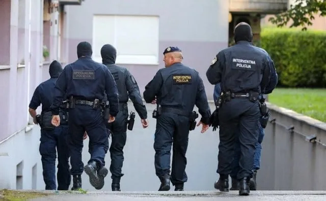 Afera Konoba: Nekdanjega župana aretirali zaradi suma zlorabe javnega denarja.