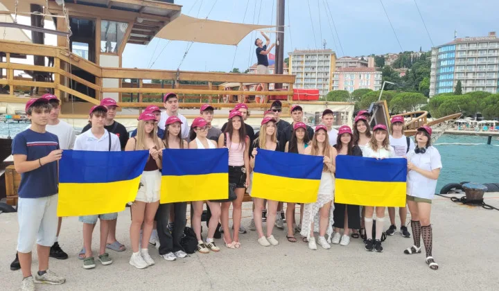 Slovenska karitas omogočila počitnice ukrajinskim otrokom — humanitarna pomoč se nadaljuje